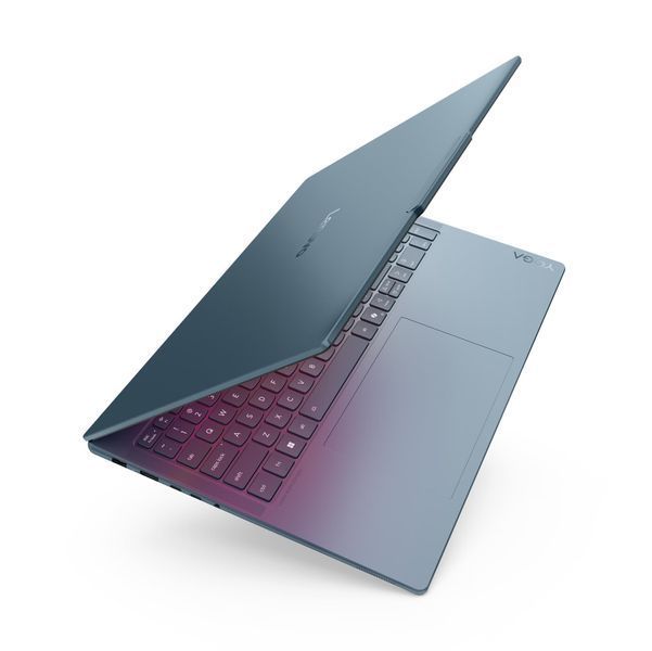 Ноутбук Lenovo Yoga Pro 9 16IAH10 (83L0001NRM)