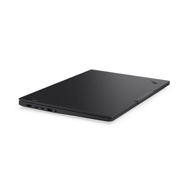 Ноутбук Lenovo ThinkPad E16 Gen 3 (21ST0045PB) 16.0" (FHD)/AMD Ryzen 5 220/16ГБ/512ГБ/RADEON 700M/Windows 11 Professional/Чорний