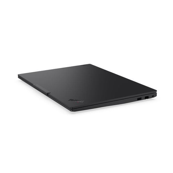 Ноутбук Lenovo ThinkPad E16 Gen 3 (21ST0045PB) 16.0" (FHD)/AMD Ryzen 5 220/16ГБ/512ГБ/RADEON 700M/Windows 11 Professional/Чорний