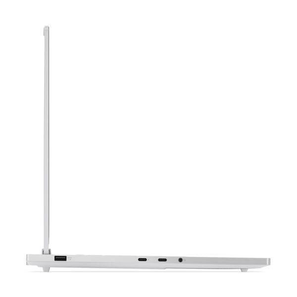 Ігровий ноутбук Lenovo Legion 7 16IAX10 (83KY0038RM)